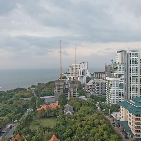 Stylish Studio In Peak Towers Pattaya Exterior foto