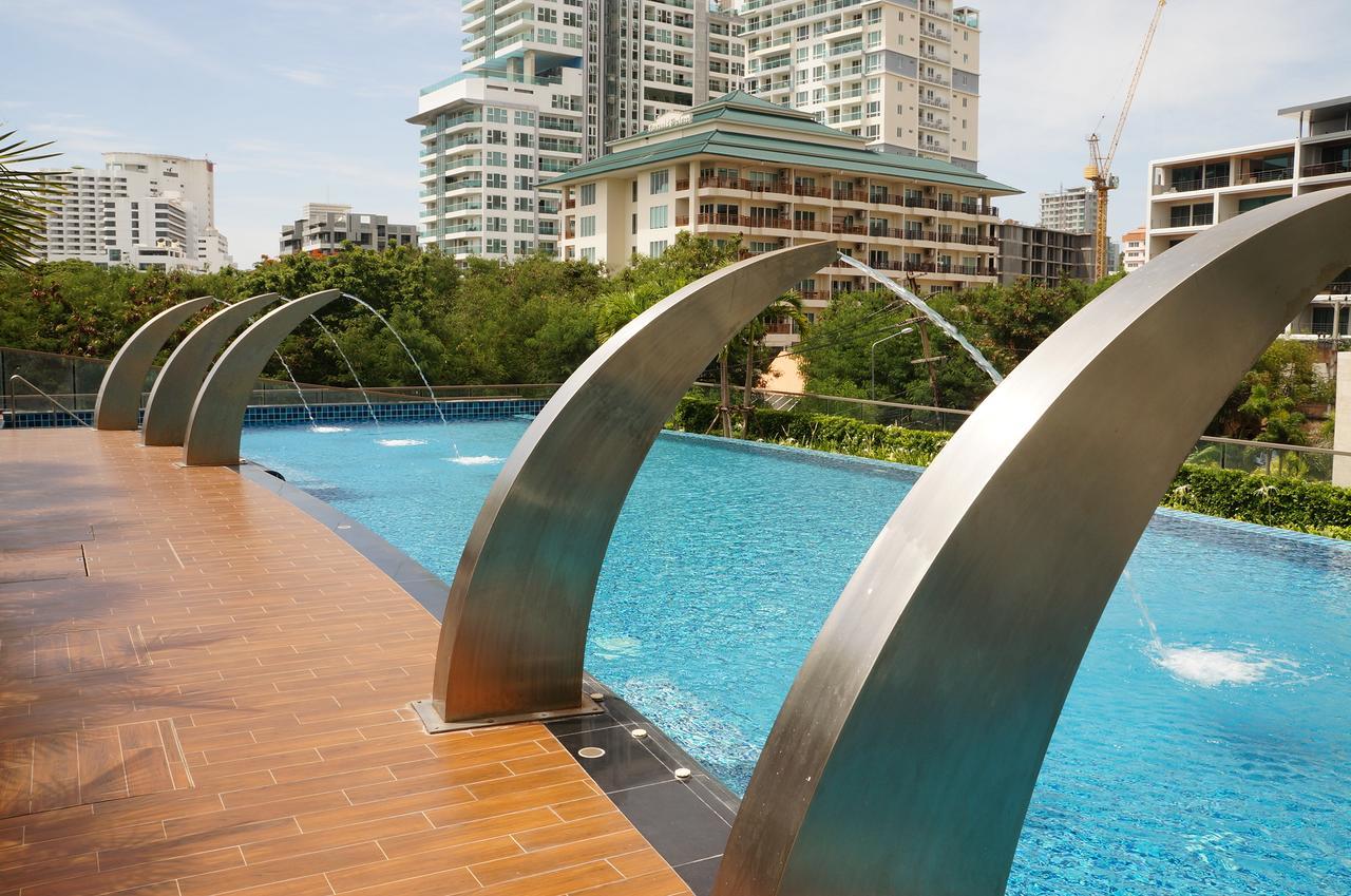 Stylish Studio In Peak Towers Pattaya Exterior foto
