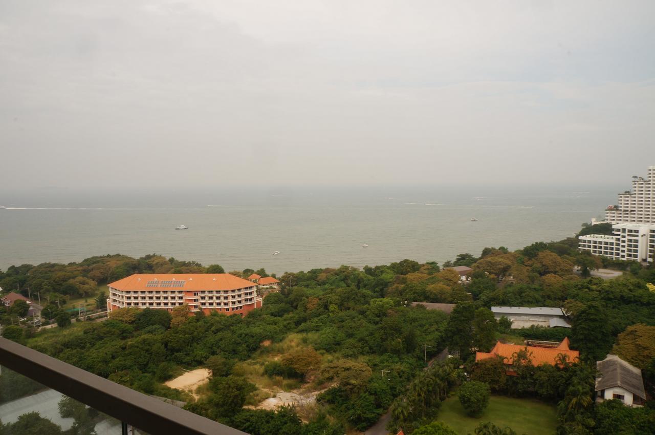 Stylish Studio In Peak Towers Pattaya Exterior foto