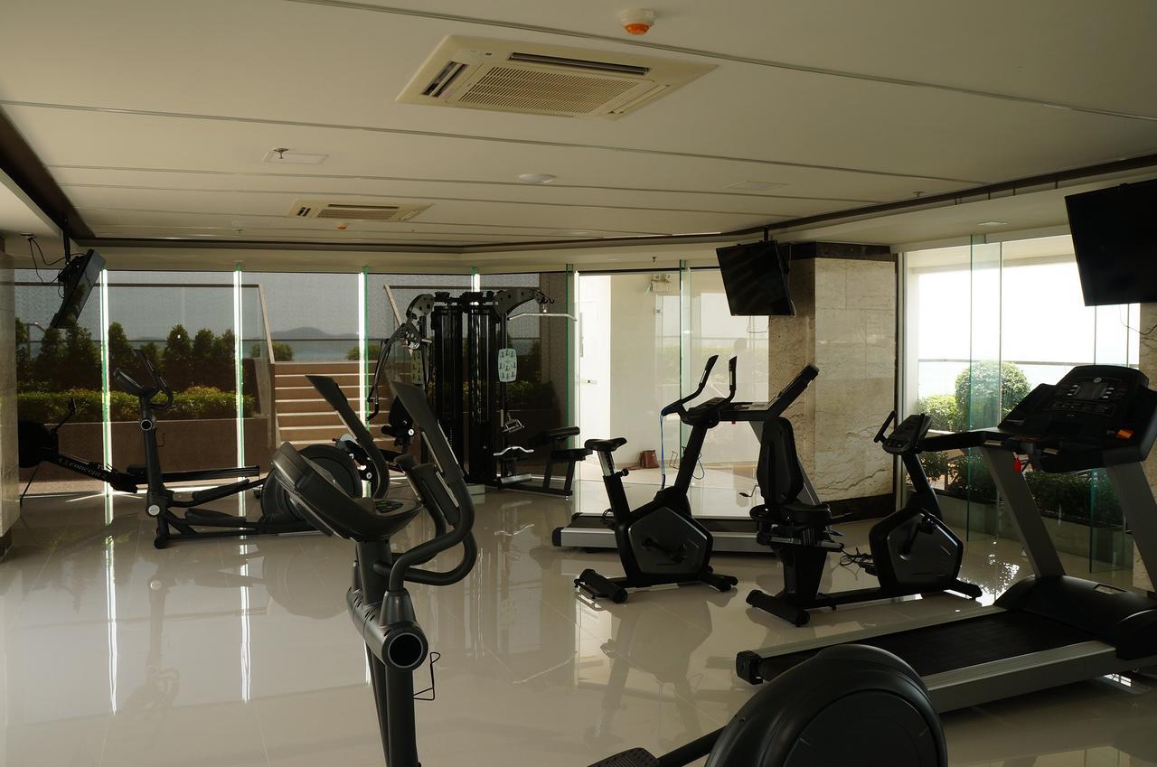 Stylish Studio In Peak Towers Pattaya Exterior foto