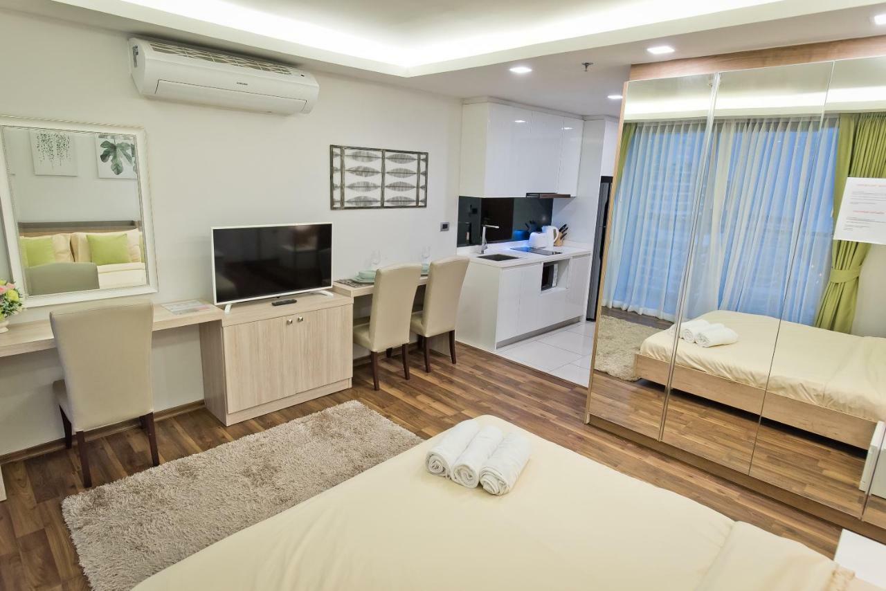Stylish Studio In Peak Towers Pattaya Exterior foto